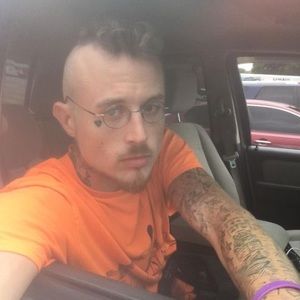 Meet your Posher, Derick